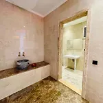 Honeymoon With Luxury Indoor And Outdoor Pools In Kalkan *