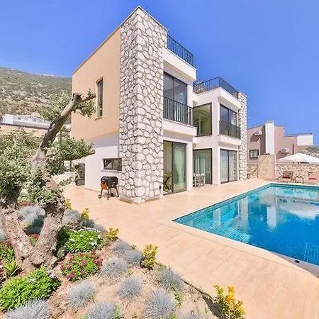 Honeymoon With Luxury Indoor And Outdoor Pools In Kalkan וילה