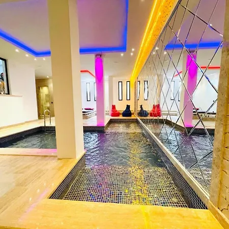 Honeymoon With Luxury Indoor And Outdoor Pools In Kalkan *