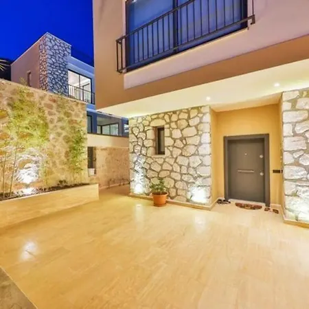 Villa Honeymoon With Luxury Indoor And Outdoor Pools In Kalkan