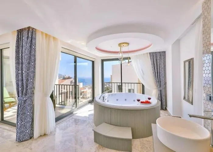 Honeymoon With Luxury Indoor And Outdoor Pools In Kalkan *