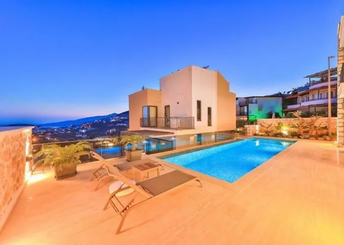 빌라 Honeymoon With Luxury Indoor And Outdoor Pools In Kalkan