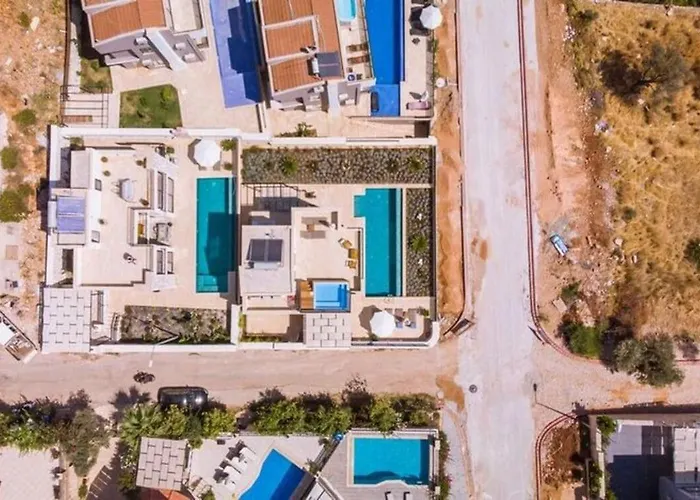 Honeymoon With Luxury Indoor And Outdoor Pools In Kalkan