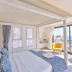 빌라 Honeymoon With Luxury Indoor And Outdoor Pools In Kalkan 카스