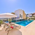 Honeymoon With Luxury Indoor And Outdoor Pools In Kalkan
