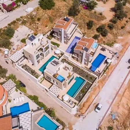 Вілла Honeymoon With Luxury Indoor And Outdoor Pools In Kalkan Каш